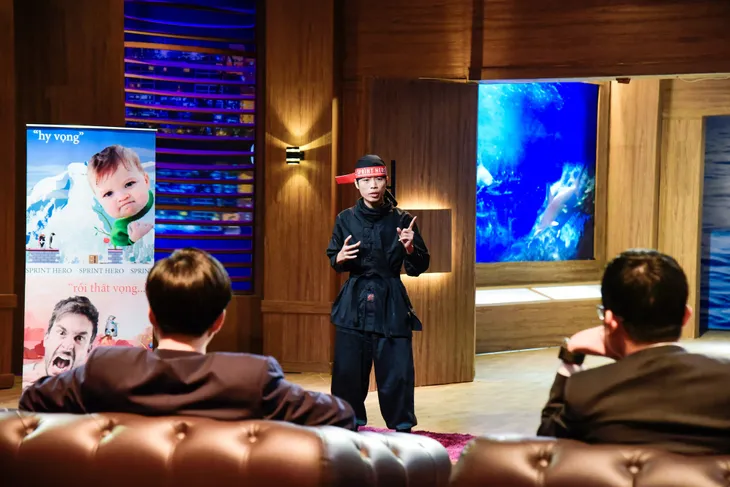 Shark Tank Việt Nam - Tập 11: Dàn cá mập đồng loạt bị ức chế bởi... chàng trai ảo tưởng về dự án game - Ảnh 1. Shark Tank Việt Nam - Tập 11: Dàn cá mập đồng loạt bị ức chế bởi... chàng trai ảo tưởng về dự án game - Ảnh 1.