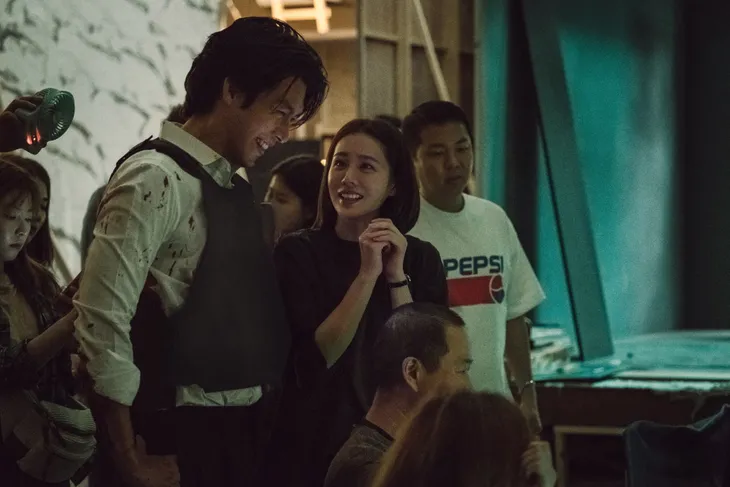 Son Ye Jin muốn đóng cùng Hyun Bin như trong ông bà Smith - Ảnh 1. Son Ye Jin muốn đóng cùng Hyun Bin như trong ông bà Smith - Ảnh 1.