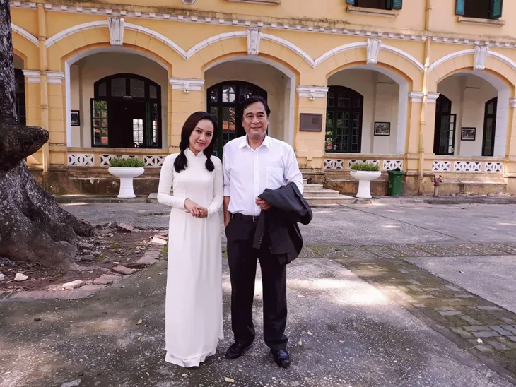 BTV Hoài Anh lần đầu tiết lộ về vai diễn với NSƯT Mạnh Cường - Ảnh 6. BTV Hoài Anh lần đầu tiết lộ về vai diễn với NSƯT Mạnh Cường - Ảnh 6.