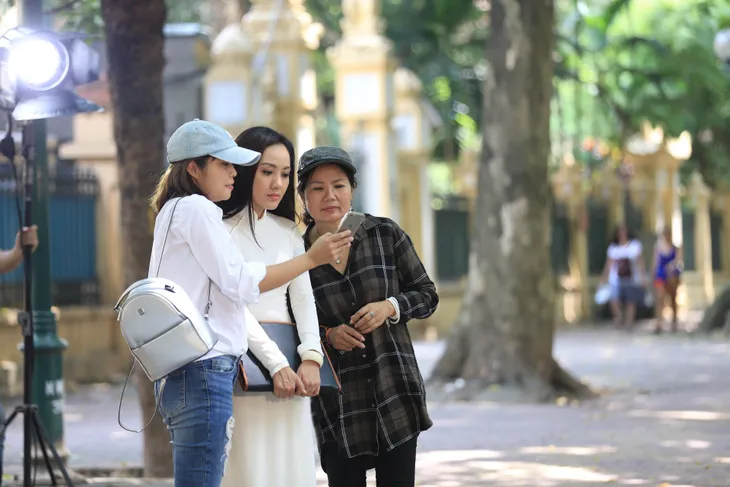 BTV Hoài Anh lần đầu tiết lộ về vai diễn với NSƯT Mạnh Cường - Ảnh 9. BTV Hoài Anh lần đầu tiết lộ về vai diễn với NSƯT Mạnh Cường - Ảnh 9.