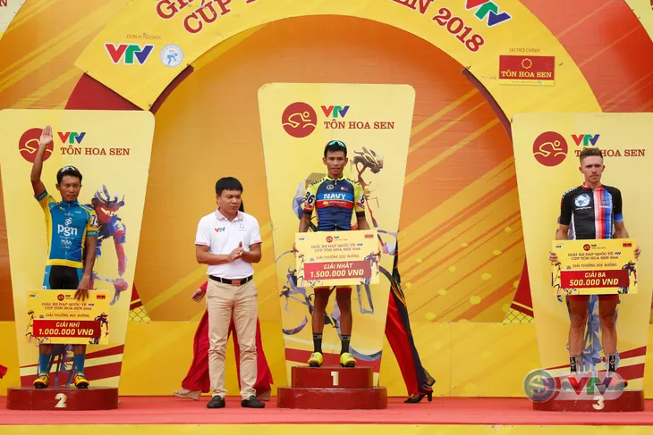 ẢNH: Những khoảnh khắc ấn tượng chặng 13 Giải xe đạp quốc tế VTV Cup Tôn Hoa Sen 2018 - Ảnh 12. ẢNH: Những khoảnh khắc ấn tượng chặng 13 Giải xe đạp quốc tế VTV Cup Tôn Hoa Sen 2018 - Ảnh 12.
