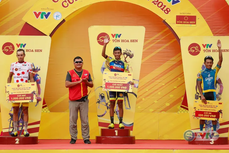 ẢNH: Những khoảnh khắc ấn tượng chặng 13 Giải xe đạp quốc tế VTV Cup Tôn Hoa Sen 2018 - Ảnh 14. ẢNH: Những khoảnh khắc ấn tượng chặng 13 Giải xe đạp quốc tế VTV Cup Tôn Hoa Sen 2018 - Ảnh 14.