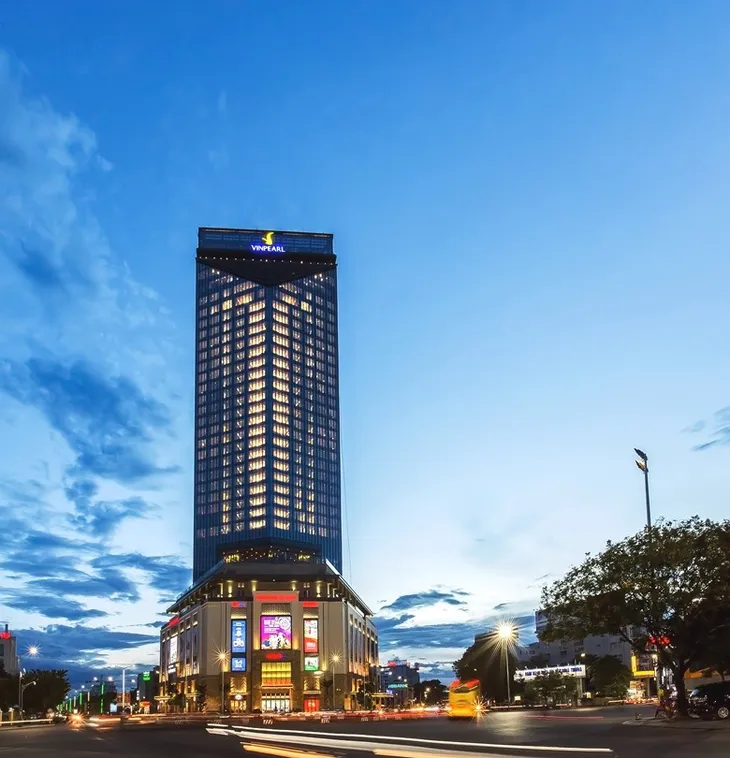 Khai trương khách sạn Vinpearl cao nhất tại 4 tỉnh thành - Ảnh 1. Khai trương khách sạn Vinpearl cao nhất tại 4 tỉnh thành - Ảnh 1.