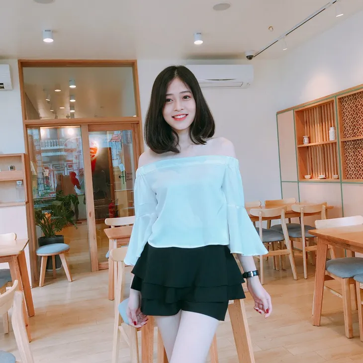 Nhan sắc đời thường vạn người mê của Á hậu 1 Bùi Phương Nga - Ảnh 6. Nhan sắc đời thường vạn người mê của Á hậu 1 Bùi Phương Nga - Ảnh 6.