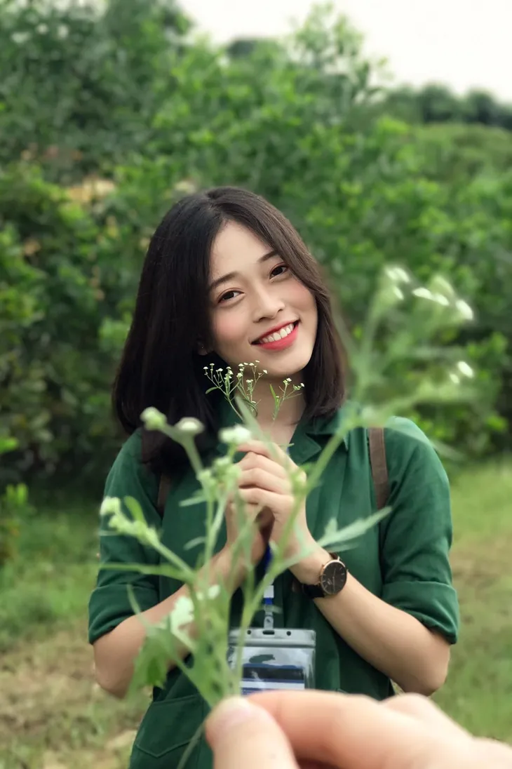Nhan sắc đời thường vạn người mê của Á hậu 1 Bùi Phương Nga - Ảnh 2. Nhan sắc đời thường vạn người mê của Á hậu 1 Bùi Phương Nga - Ảnh 2.