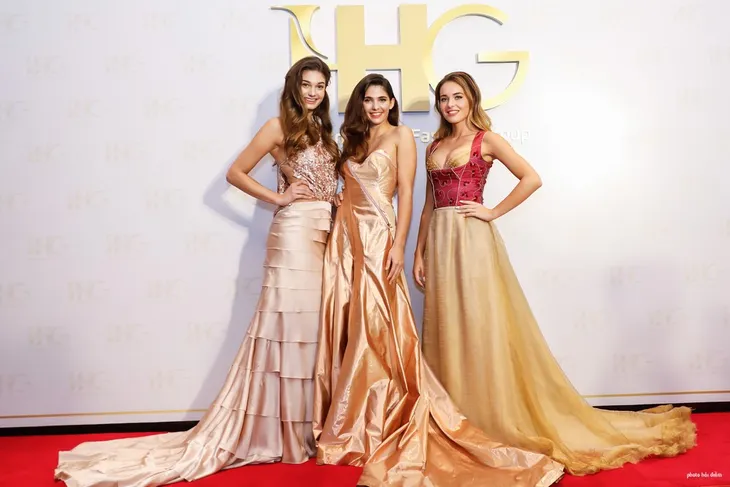 Đỗ Mỹ Linh, Ngọc Hân đọ sắc cùng top 3 Hoa hậu Áo 2018 - Ảnh 6. Đỗ Mỹ Linh, Ngọc Hân đọ sắc cùng top 3 Hoa hậu Áo 2018 - Ảnh 6.