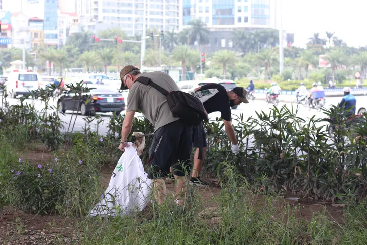 World Cleanup Day: Cùng chung tay dọn sạch các bãi rác tự phát - Ảnh 5. World Cleanup Day: Cùng chung tay dọn sạch các bãi rác tự phát - Ảnh 5.