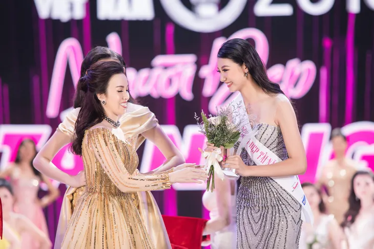 Ảnh: 10 người đẹp giành giải thưởng phụ tại Hoa hậu Việt Nam 2018 - Ảnh 17. Ảnh: 10 người đẹp giành giải thưởng phụ tại Hoa hậu Việt Nam 2018 - Ảnh 17.