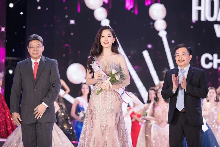 Hành trình từ sinh viên xinh đẹp, giỏi giang đến Á hậu 1 Hoa hậu Việt Nam 2018 của Bùi Phương Nga - Ảnh 21. Hành trình từ sinh viên xinh đẹp, giỏi giang đến Á hậu 1 Hoa hậu Việt Nam 2018 của Bùi Phương Nga - Ảnh 21.