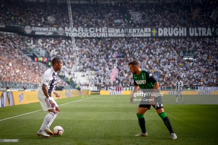 Tiền vệ của Juventus nhận án phạt vì hành vi phi thể thao - Ảnh 1. Tiền vệ của Juventus nhận án phạt vì hành vi phi thể thao - Ảnh 1.