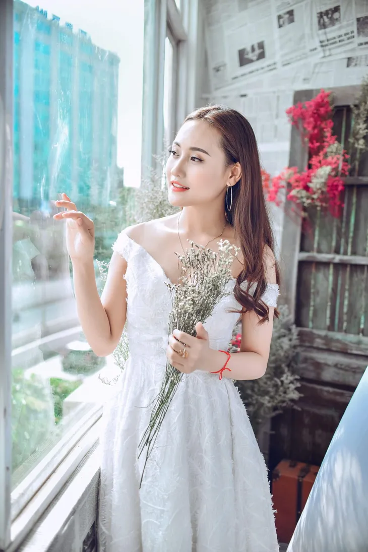 Hotgirl 9X thu nhập khủng từ sản phẩm tinh dầu bưởi - Ảnh 2. Hotgirl 9X thu nhập khủng từ sản phẩm tinh dầu bưởi - Ảnh 2.