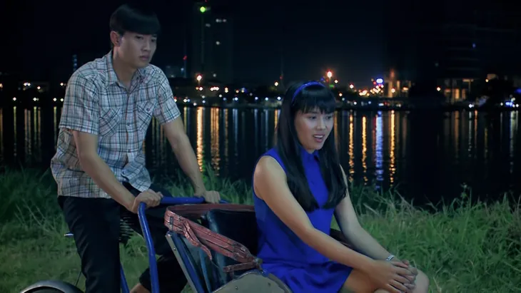 Cung đường tội lỗi - Tập 19: Chưa kịp vui với tình yêu đầu đời, Quân sẽ bị mẹ bạn gái cấm cản vì nghèo khó? - Ảnh 4. Cung đường tội lỗi - Tập 19: Chưa kịp vui với tình yêu đầu đời, Quân sẽ bị mẹ bạn gái cấm cản vì nghèo khó? - Ảnh 4.
