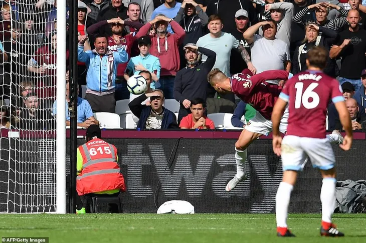 VIDEO West Ham 0-0 Chelsea: The Blues may mắn có 1 điểm - Ảnh 3. VIDEO West Ham 0-0 Chelsea: The Blues may mắn có 1 điểm - Ảnh 3.