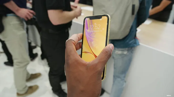 Cùng ngắm iPhone Xr để lựa chọn cho mình phương án tối ưu nhất - Ảnh 11. Cùng ngắm iPhone Xr để lựa chọn cho mình phương án tối ưu nhất - Ảnh 11.