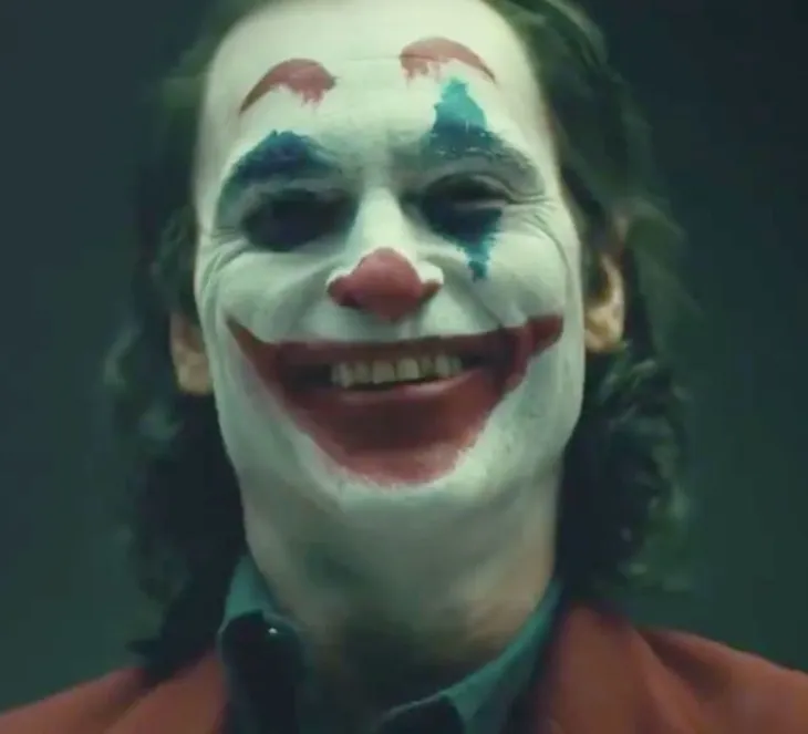Warner Bros hé lộ tạo hình ám ảnh của nhân vật Joker trong phim mới - Ảnh 1. Warner Bros hé lộ tạo hình ám ảnh của nhân vật Joker trong phim mới - Ảnh 1.