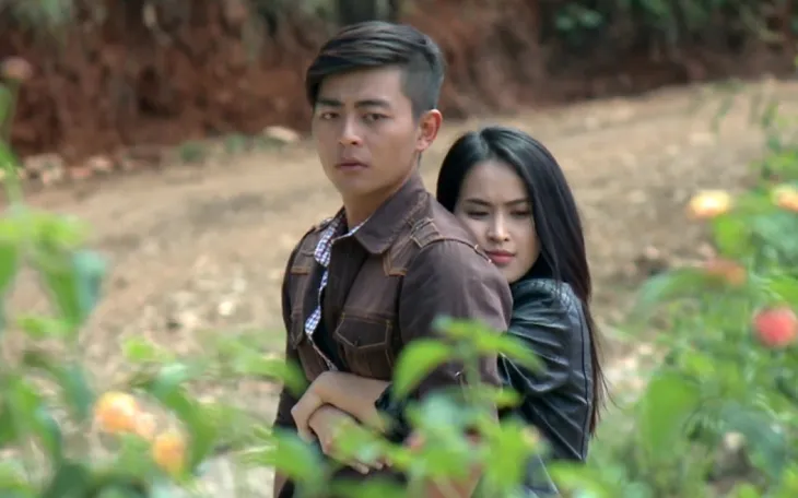 Đà Lạt đẹp xao lòng trong bộ phim Trang trại hoa hồng - Ảnh 1. Đà Lạt đẹp xao lòng trong bộ phim Trang trại hoa hồng - Ảnh 1.