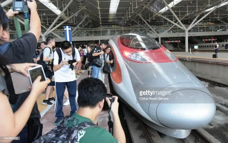 Trải nghiệm tàu cao tốc Hong Kong - Trung Quốc lục địa - Ảnh 4. Trải nghiệm tàu cao tốc Hong Kong - Trung Quốc lục địa - Ảnh 4.
