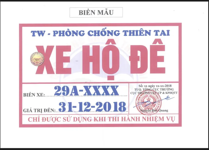 Xác minh, xử lý nghiêm xe đeo biển “Hộ đê giả, sai mục đích - Ảnh 2. Xác minh, xử lý nghiêm xe đeo biển “Hộ đê giả, sai mục đích - Ảnh 2.