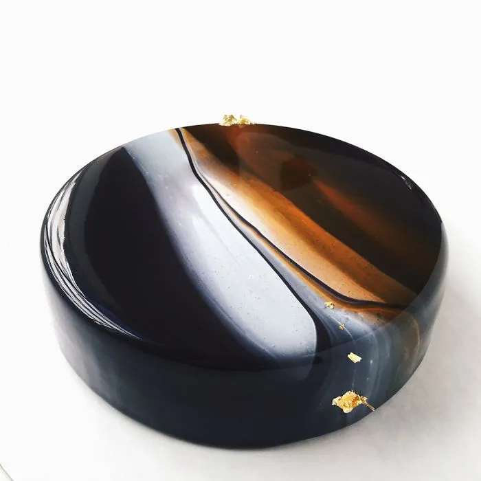 Những chiếc bánh kem tráng gương đẹp mê mẩn - Ảnh 19. Những chiếc bánh kem tráng gương đẹp mê mẩn - Ảnh 19.