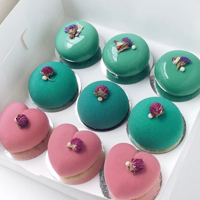 Những chiếc bánh kem tráng gương đẹp mê mẩn - Ảnh 20. Những chiếc bánh kem tráng gương đẹp mê mẩn - Ảnh 20.