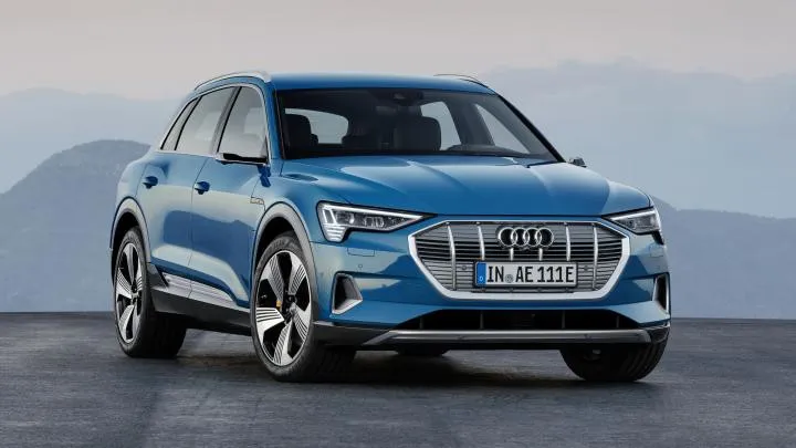 Paris Motor Show 2018: Triển lãm Vinfast trình làng xe có gì hay? - Ảnh 2. Paris Motor Show 2018: Triển lãm Vinfast trình làng xe có gì hay? - Ảnh 2.