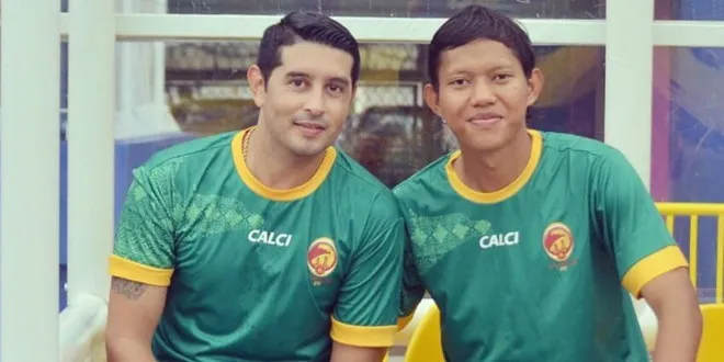 AFF Cup 2018: 2 cầu thủ gốc Nam Mỹ của ĐT Indonesia lợi hại thế nào? - Ảnh 1. AFF Cup 2018: 2 cầu thủ gốc Nam Mỹ của ĐT Indonesia lợi hại thế nào? - Ảnh 1.