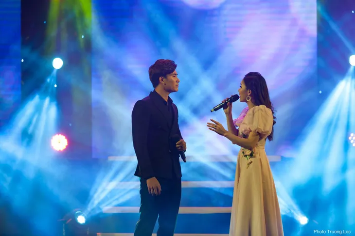 Dàn sao trẻ gây “sốt” trong liveshow Quang Lê - Ảnh 6. Dàn sao trẻ gây “sốt” trong liveshow Quang Lê - Ảnh 6.