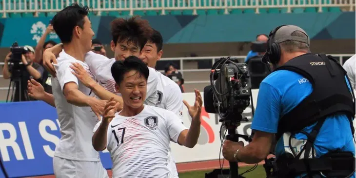 Olympic Việt Nam áp đảo ở ĐHTB bóng đá nam ASIAD 2018 - Ảnh 3. Olympic Việt Nam áp đảo ở ĐHTB bóng đá nam ASIAD 2018 - Ảnh 3.