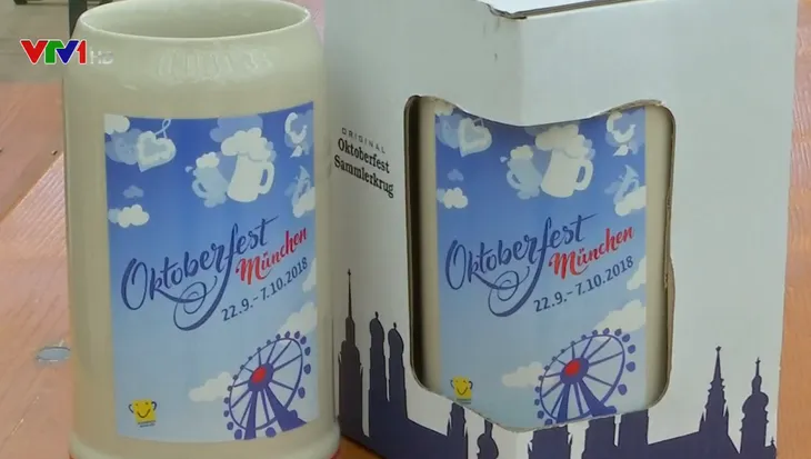 Oktoberfest giới thiệu mẫu cốc bia 2018 - Ảnh 1. Oktoberfest giới thiệu mẫu cốc bia 2018 - Ảnh 1.
