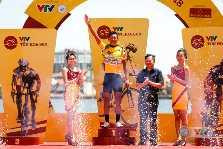 ẢNH: Những khoảnh khắc ấn tượng chặng 5 Giải xe đạp quốc tế VTV Cup Tôn Hoa Sen 2018 - Ảnh 16. ẢNH: Những khoảnh khắc ấn tượng chặng 5 Giải xe đạp quốc tế VTV Cup Tôn Hoa Sen 2018 - Ảnh 16.