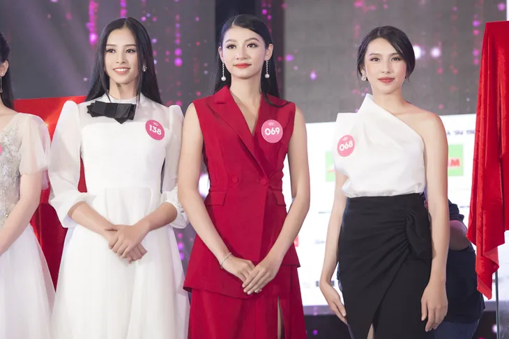 Cận cảnh chiếc vương miện đặc biệt của Hoa hậu Việt Nam 2018 - Ảnh 5. Cận cảnh chiếc vương miện đặc biệt của Hoa hậu Việt Nam 2018 - Ảnh 5.
