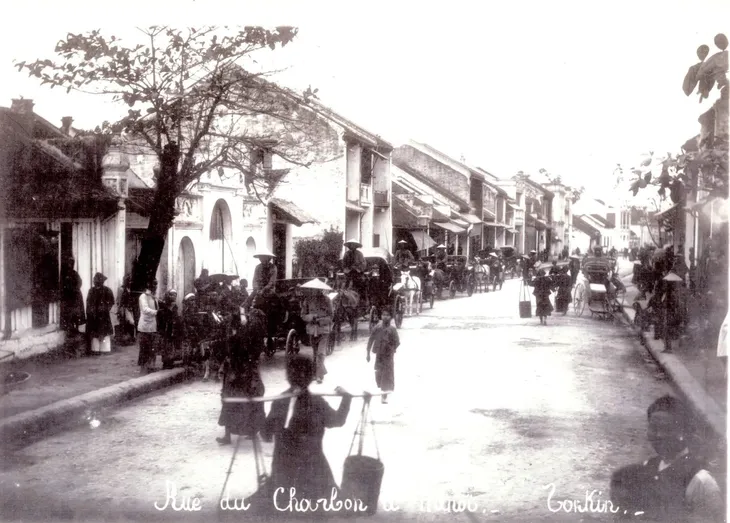 Khung cảnh Hà Nội hơn 100 năm trước ra sao? - Ảnh 1. Khung cảnh Hà Nội hơn 100 năm trước ra sao? - Ảnh 1.