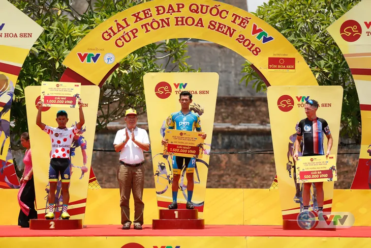 ẢNH: Những khoảnh khắc ấn tượng chặng 6 Giải xe đạp quốc tế VTV Cup Tôn Hoa Sen 2018 - Ảnh 14. ẢNH: Những khoảnh khắc ấn tượng chặng 6 Giải xe đạp quốc tế VTV Cup Tôn Hoa Sen 2018 - Ảnh 14.