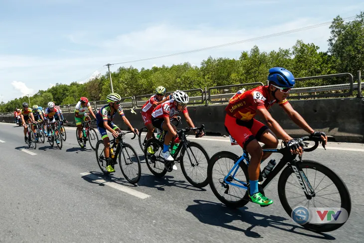 ẢNH: Những khoảnh khắc ấn tượng chặng 6 Giải xe đạp quốc tế VTV Cup Tôn Hoa Sen 2018 - Ảnh 7. ẢNH: Những khoảnh khắc ấn tượng chặng 6 Giải xe đạp quốc tế VTV Cup Tôn Hoa Sen 2018 - Ảnh 7.