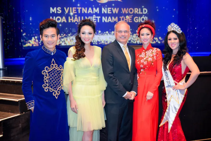 Hoa hậu Việt Nam thế giới 2018 tìm ra những ngôi vị xứng đáng - Ảnh 8. Hoa hậu Việt Nam thế giới 2018 tìm ra những ngôi vị xứng đáng - Ảnh 8.