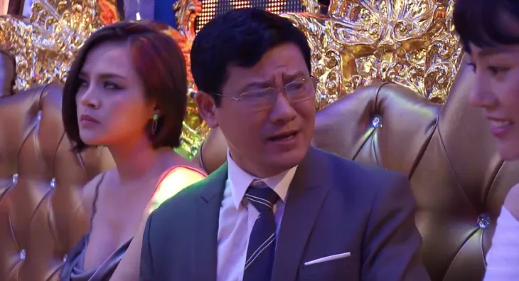 Quỳnh búp bê - Tập 9: Quỳnh đã khác xưa rồi, hết cướp khách rồi đánh My sói tơi bời - Ảnh 1. Quỳnh búp bê - Tập 9: Quỳnh đã khác xưa rồi, hết cướp khách rồi đánh My sói tơi bời - Ảnh 1.