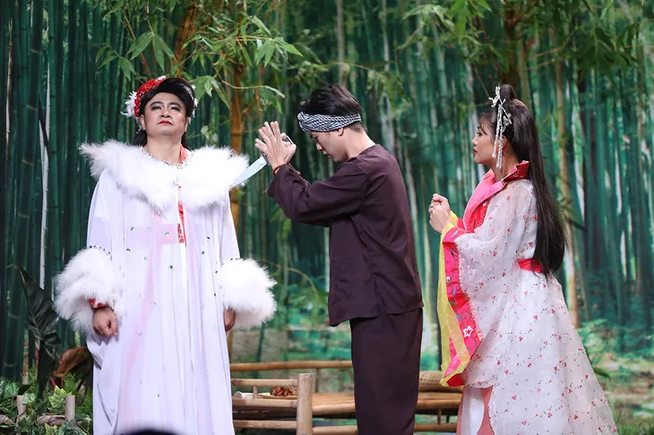 Ái Phương tiết lộ bí mật tình yêu Trường Giang - Nhã Phương ở Ơn giời! Cậu đây rồi! - Ảnh 4. Ái Phương tiết lộ bí mật tình yêu Trường Giang - Nhã Phương ở Ơn giời! Cậu đây rồi! - Ảnh 4.
