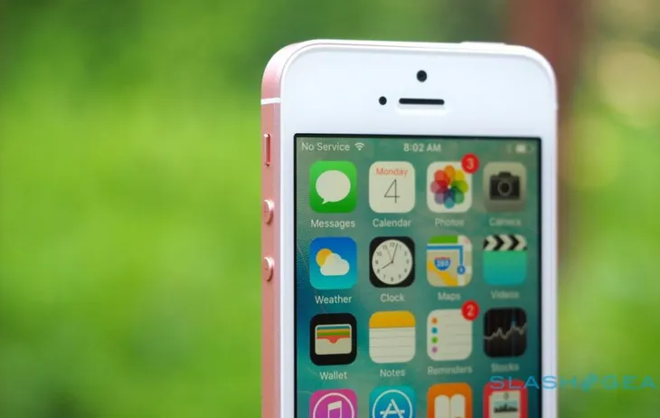 iPhone SE 2 sẽ mạnh như iPhone 7 và hỗ trợ sạc không dây - Ảnh 2. iPhone SE 2 sẽ mạnh như iPhone 7 và hỗ trợ sạc không dây - Ảnh 2.