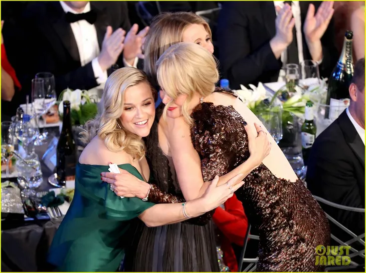 Thiên nga nước Úc tỏa sáng tại SAG Awards 2018 - Ảnh 3. Thiên nga nước Úc tỏa sáng tại SAG Awards 2018 - Ảnh 3.
