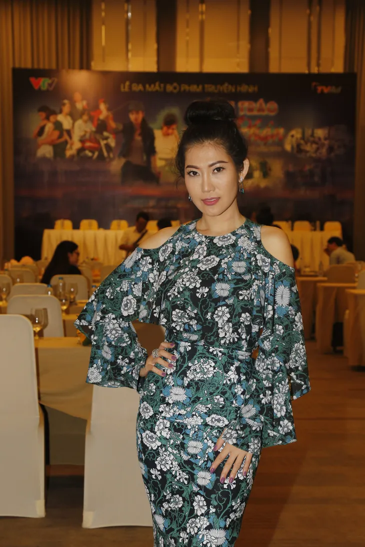 Sau Cả một đời ân oán, Lan Phương tiếp tục lụy tình trong Đánh tráo số phận - Ảnh 17. Sau Cả một đời ân oán, Lan Phương tiếp tục lụy tình trong Đánh tráo số phận - Ảnh 17.