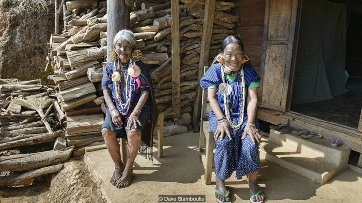Những phụ nữ “mặt hổ” cuối cùng ở Myanmar - Ảnh 6. Những phụ nữ “mặt hổ” cuối cùng ở Myanmar - Ảnh 6.