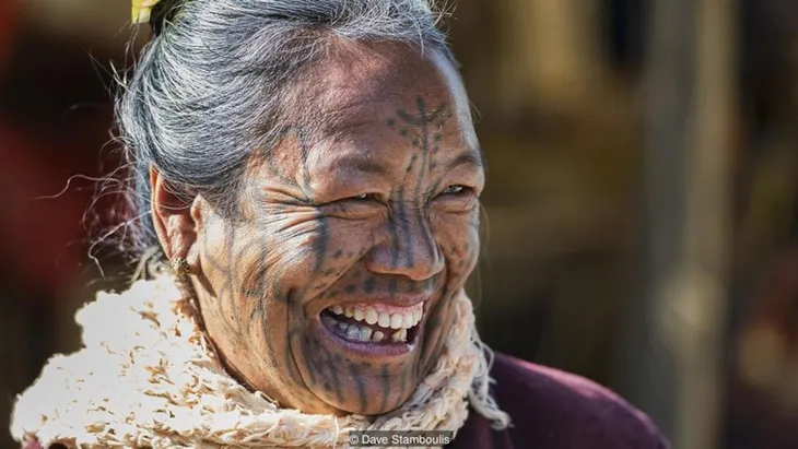 Những phụ nữ “mặt hổ” cuối cùng ở Myanmar - Ảnh 2. Những phụ nữ “mặt hổ” cuối cùng ở Myanmar - Ảnh 2.