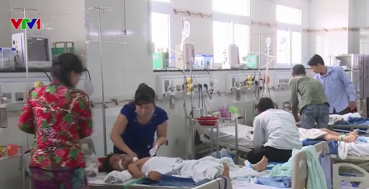Sức khỏe 3 bé nghi bị cha ruột đầu độc ở Hậu Giang đã ổn định - Ảnh 1. Sức khỏe 3 bé nghi bị cha ruột đầu độc ở Hậu Giang đã ổn định - Ảnh 1.