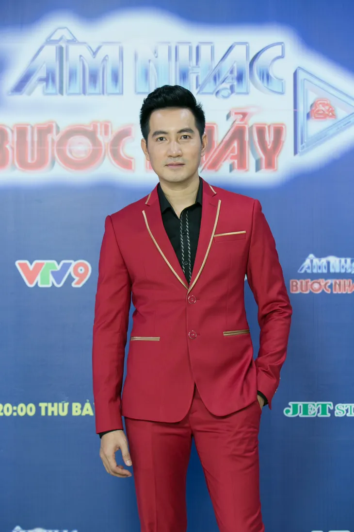 Quản lý bất ngờ tiết lộ Nguyễn Phi Hùng yêu ai cũng... bị đá - Ảnh 1. Quản lý bất ngờ tiết lộ Nguyễn Phi Hùng yêu ai cũng... bị đá - Ảnh 1.