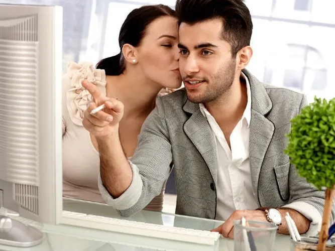 Những lý do khiến bạn nên hẹn hò với người cùng nghề - Ảnh 8. Những lý do khiến bạn nên hẹn hò với người cùng nghề - Ảnh 8.
