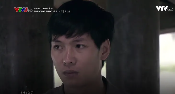 Thương nhớ ở ai - Tập 22: Trai tráng lên đường đi bộ đội, dân làng Đông vội vàng làm đám cưới - Ảnh 1. Thương nhớ ở ai - Tập 22: Trai tráng lên đường đi bộ đội, dân làng Đông vội vàng làm đám cưới - Ảnh 1.