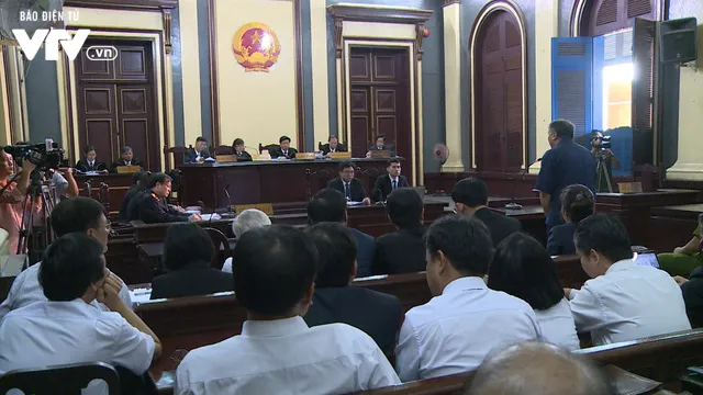 Xét xử giai đoạn 2 vụ án Phạm Công Danh và đồng phạm - Ảnh 2. Xét xử giai đoạn 2 vụ án Phạm Công Danh và đồng phạm - Ảnh 2.