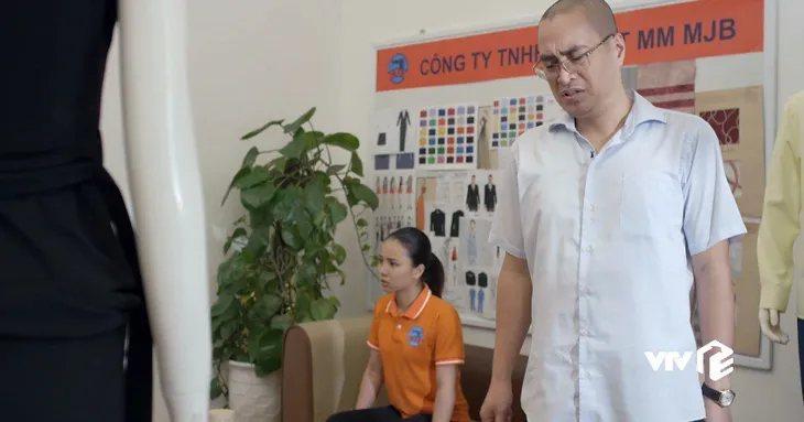 Những cô gái trong thành phố - Tập 7: Cắn răng đi phá thai vẫn bị Lý dồn đến đường cùng, Tơ tự vẫn tại phòng trọ - Ảnh 4. Những cô gái trong thành phố - Tập 7: Cắn răng đi phá thai vẫn bị Lý dồn đến đường cùng, Tơ tự vẫn tại phòng trọ - Ảnh 4.