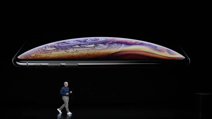 Người ghét cứ ghét, iPhone bán vẫn cứ bán! - Ảnh 1. Người ghét cứ ghét, iPhone bán vẫn cứ bán! - Ảnh 1.