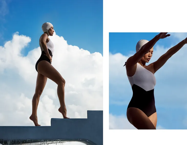 Khi Jennifer Lopez mặc đồ bơi và... bay - Ảnh 2. Khi Jennifer Lopez mặc đồ bơi và... bay - Ảnh 2.